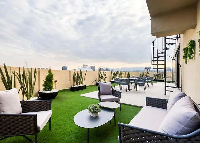 Uliv Polanco Aparthotel 4*