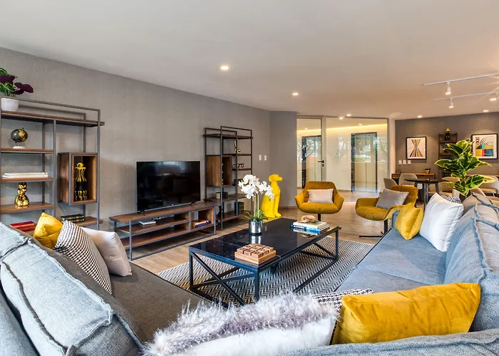 Uliv Polanco Aparthotel 4*